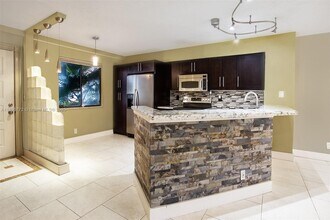 2213 Cypress Island Dr in Pompano Beach, FL - Building Photo - Building Photo