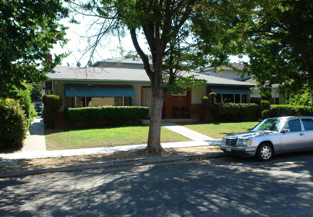 540 Doyle Rd in San Jose, CA - Foto de edificio