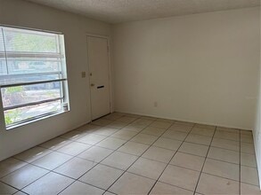 182 Margie St in Palm Harbor, FL - Building Photo - Building Photo