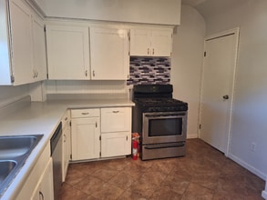 116 W 3rd St in Oil City, PA - Foto de edificio - Building Photo