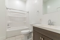 2206 N Front St photo'