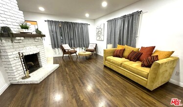 15732 Covello St in Los Angeles, CA - Building Photo - Building Photo