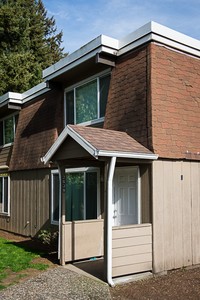 Creekside Manor in Vancouver, WA - Foto de edificio - Building Photo