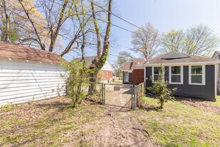 1055 University St in Memphis, TN - Building Photo