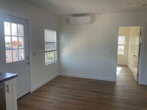 871 7th St, Unit Upstairs in Imperial Beach, CA - Building Photo - Building Photo