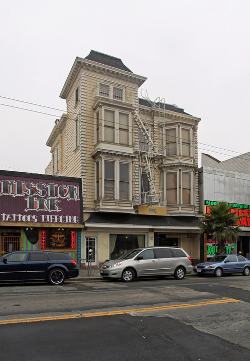 2434-2438 Mission St in San Francisco, CA - Building Photo