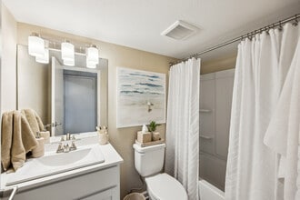 Aspen Lodge in Overland Park, KS - Building Photo - Building Photo