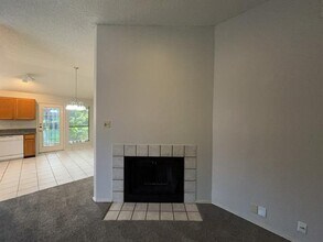 1037 Stableway Ln in Bedford, TX - Building Photo - Building Photo