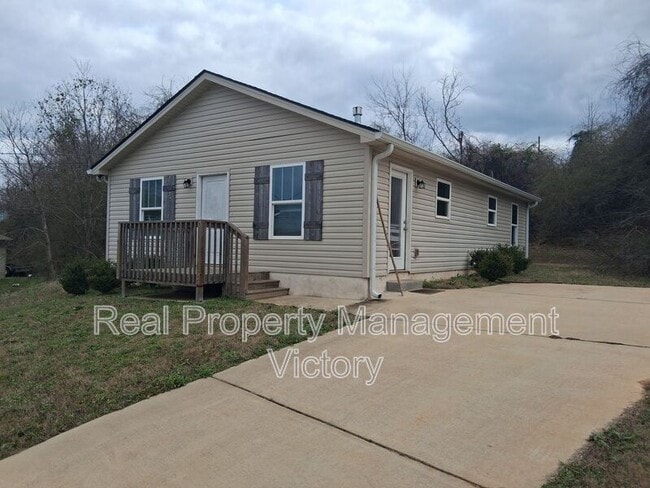 property at 3017 3rd Pl E