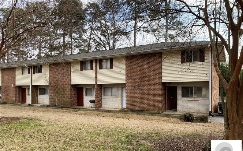 4073 Pine Valley Rd in Tucker, GA - Building Photo