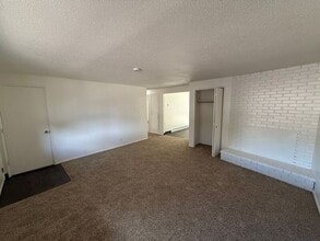 3870 Iberis St NE in Salem, OR - Building Photo - Building Photo