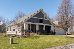 7640 Stations Dr SW in Byron Center, MI - Building Photo