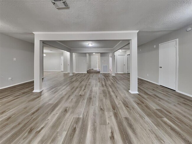 10406 Overview Dr photo'