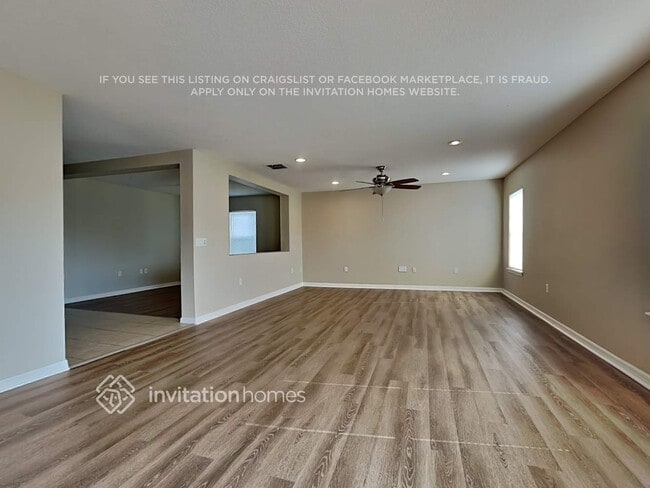 11135 Running Pine Dr in Riverview, FL - Building Photo - Building Photo