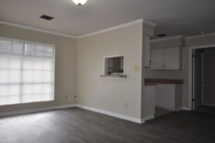 107 Antoinette St in Lafayette, LA - Building Photo