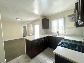 1155 N Ravenna Ave in Los Angeles, CA - Building Photo - Building Photo