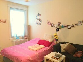 39 Carlton St in Brookline, MA - Building Photo - Building Photo