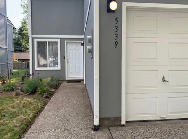 property at 5339 Baxter Ct SE