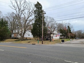 2434 S White Horse Pike in Lindenwold, NJ - Building Photo - Building Photo