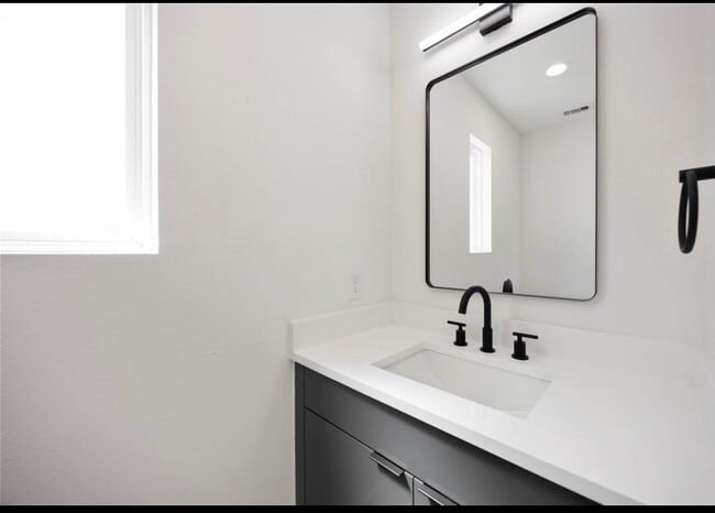 3403 Yellowstone Blvd in Houston, TX - Foto de edificio - Building Photo