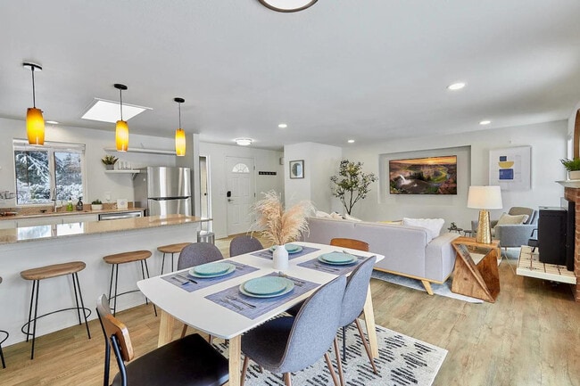 629 212th St SW in Bothell, WA - Building Photo - Building Photo