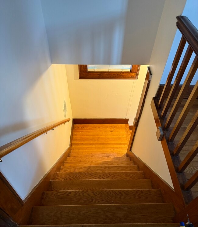 7 Gardners Ln in Ansonia, CT - Foto de edificio - Building Photo