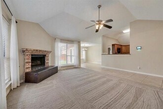 4958 Briar Oaks Ln in Grand Prairie, TX - Building Photo - Building Photo
