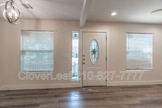 116 Naylor St in San Antonio, TX - Building Photo - Building Photo