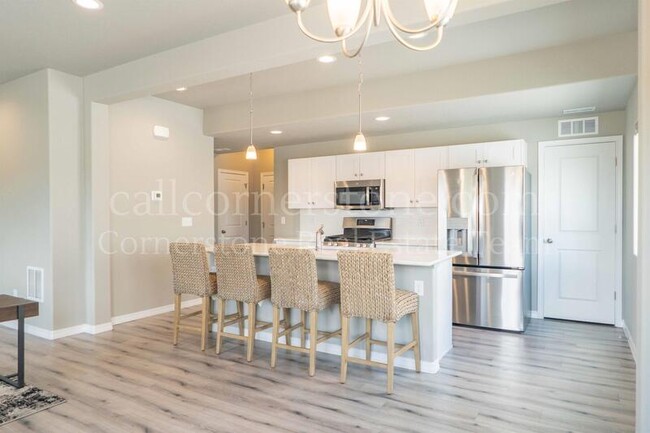 8056 Woodmen Center Heights in Colorado Springs, CO - Building Photo - Building Photo