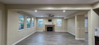 14313 Florence St in Corona, CA - Building Photo