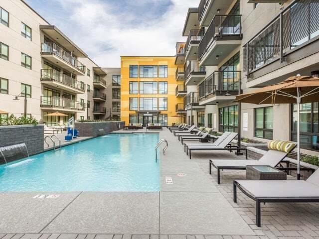 iLuminate Urban Apartment Homes in Phoenix, AZ - Foto de edificio