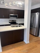 62 King George Way in Bowmanville, ON - Building Photo - Building Photo