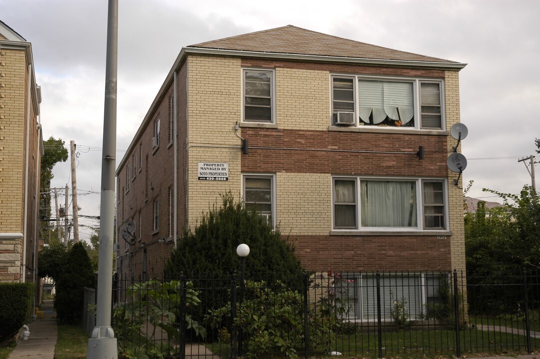 2912 W 67th St in Chicago, IL - Foto de edificio