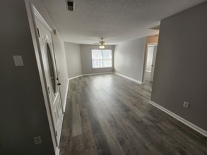 2407 James St in Conway, SC - Foto de edificio - Building Photo