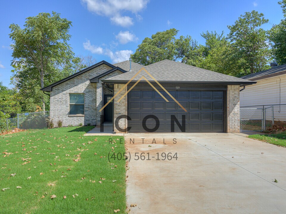 519 Cedar Ave in Yukon, OK - Building Photo