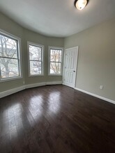 587 Clinton Ave, Unit Apt 2 in Newark, NJ - Building Photo - Building Photo