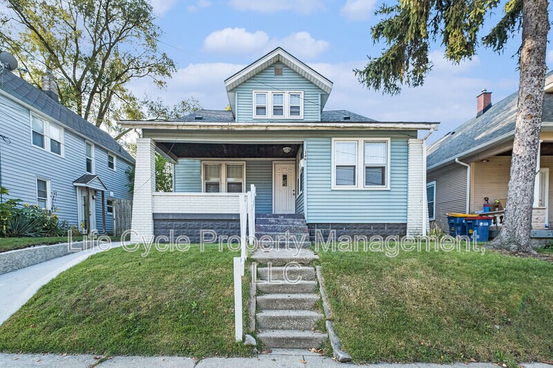 346 Quimby St NE in Grand Rapids, MI - Building Photo
