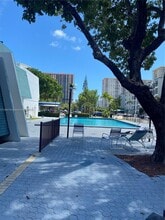 200 177th Dr in Sunny Isles Beach, FL - Building Photo - Building Photo