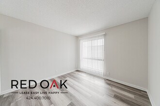 21315 Roscoe Blvd in Los Angeles, CA - Building Photo - Building Photo