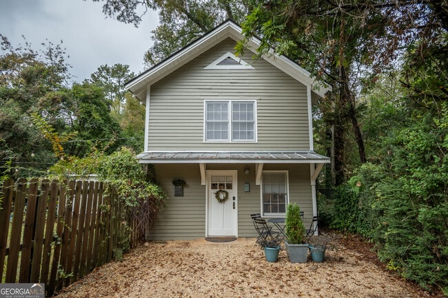 property at 290.5 Milledge Cir