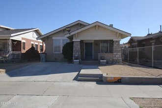 3516 Clifton Ave, Unit 304 in El Paso, TX - Building Photo - Building Photo