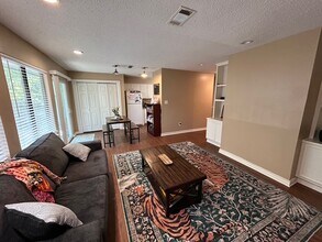 1606 Lemon Tree Ln in College Station, TX - Building Photo - Building Photo