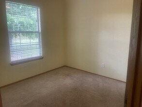 2528 Woodford St in Springdale, AR - Building Photo - Building Photo