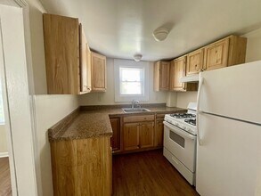133 1/2 Clinton Ave in Cortland, NY - Building Photo - Building Photo