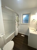 31 Tunis Ave in Sarnia, ON - Building Photo