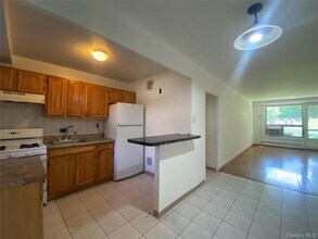 98-05-98-63 63rd Rd in Queens, NY - Building Photo - Building Photo