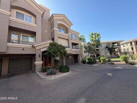4465 E Paradise Vlg Pkwy S in Phoenix, AZ - Building Photo