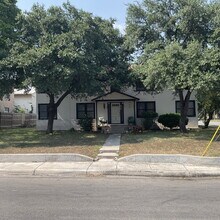 103 Thomas Jefferson Dr in San Antonio, TX - Building Photo - Building Photo