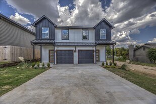 2817 E 81st Pl in Tulsa, OK - Building Photo