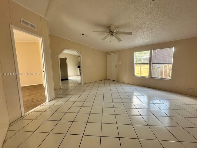 22844 Tradewind Rd in Boca Raton, FL - Building Photo - Building Photo